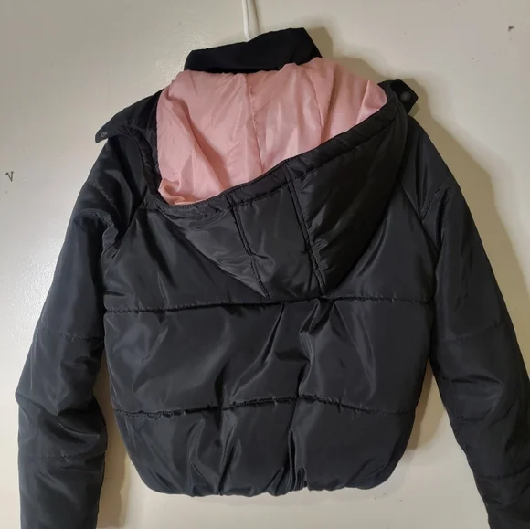Therapy Cropped Pink Lined Puffer Jacket - Picture 4 of 7